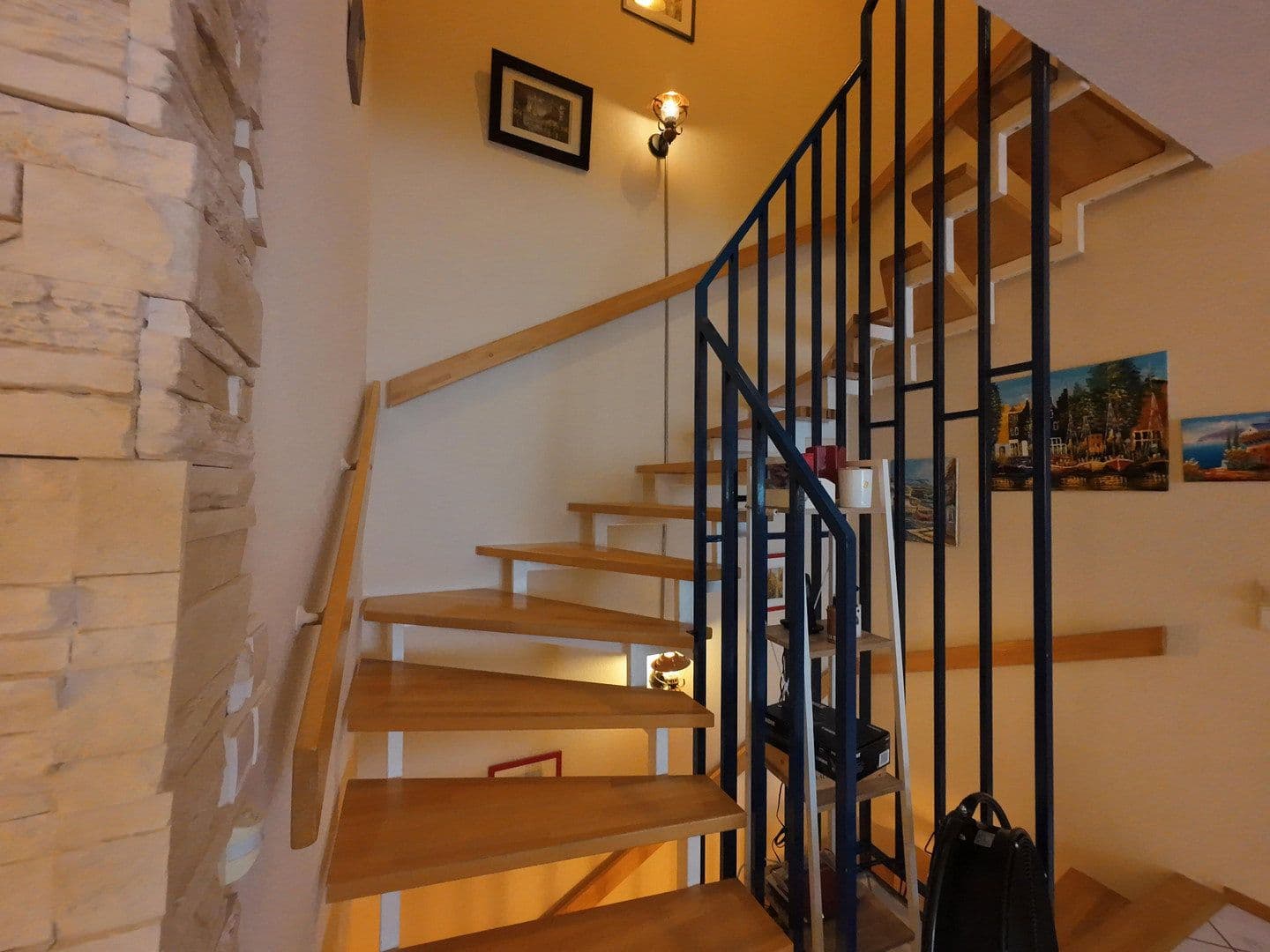 Predaj domu 133 m², pozemok 273 m², Gau-Odernheim, Porýnie-Falcko Predaj domu 133 m², pozemok 273 m², Gau-Odernheim, Porýnie-Falcko