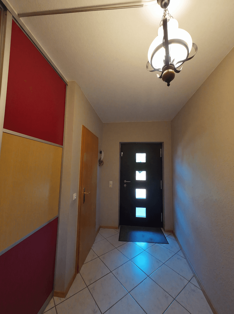 Predaj domu 133 m², pozemok 273 m², Gau-Odernheim, Porýnie-Falcko Predaj domu 133 m², pozemok 273 m², Gau-Odernheim, Porýnie-Falcko