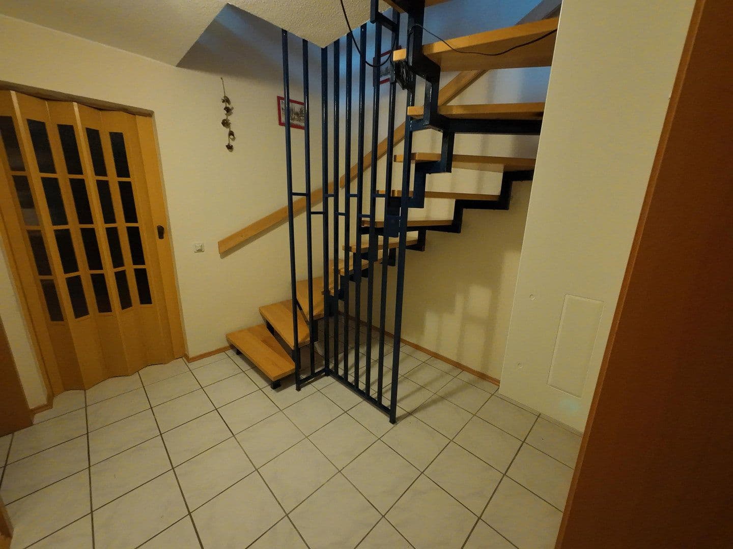 Predaj domu 133 m², pozemok 273 m², Gau-Odernheim, Porýnie-Falcko Predaj domu 133 m², pozemok 273 m², Gau-Odernheim, Porýnie-Falcko