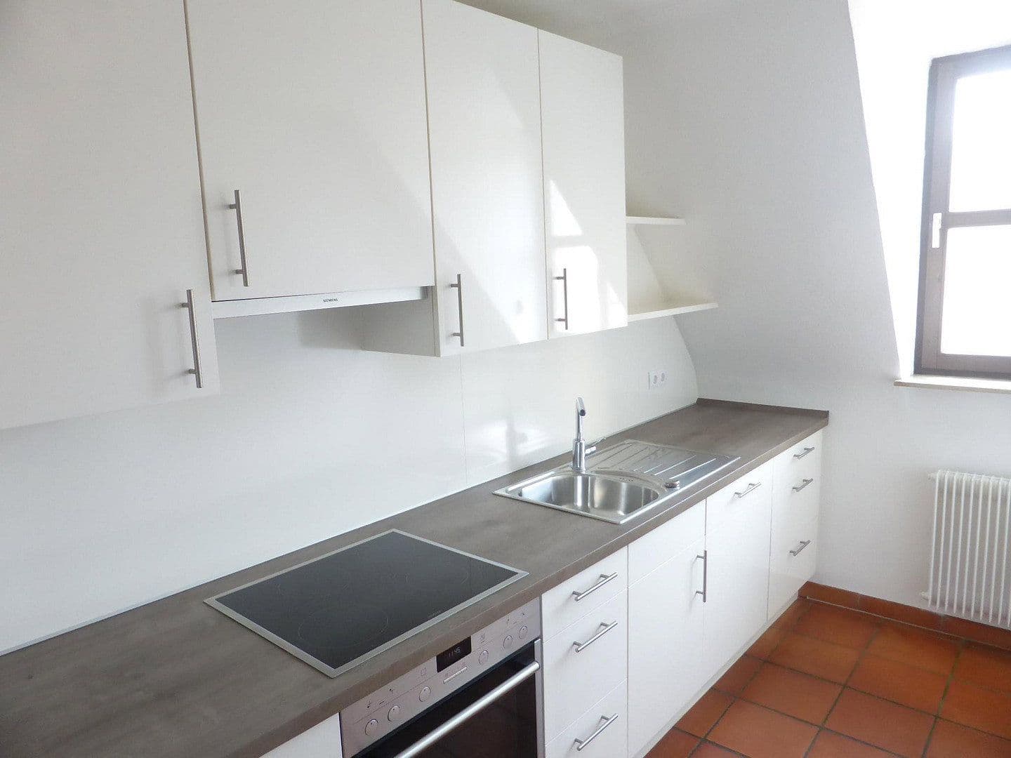Prenájom bytu 5-izbový 150 m², Münzstr. 3, Würzburg, Bavorsko Prenájom bytu 5-izbový 150 m², Münzstr. 3, Würzburg, Bavorsko