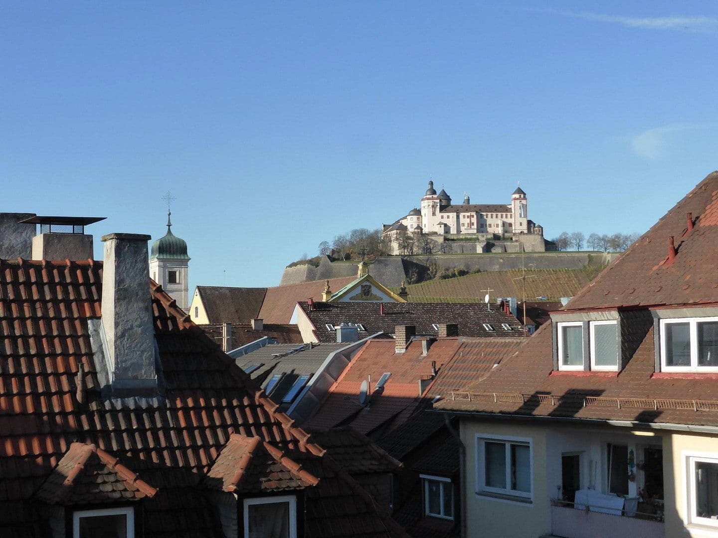 Prenájom bytu 5-izbový 150 m², Münzstr. 3, Würzburg, Bavorsko Prenájom bytu 5-izbový 150 m², Münzstr. 3, Würzburg, Bavorsko