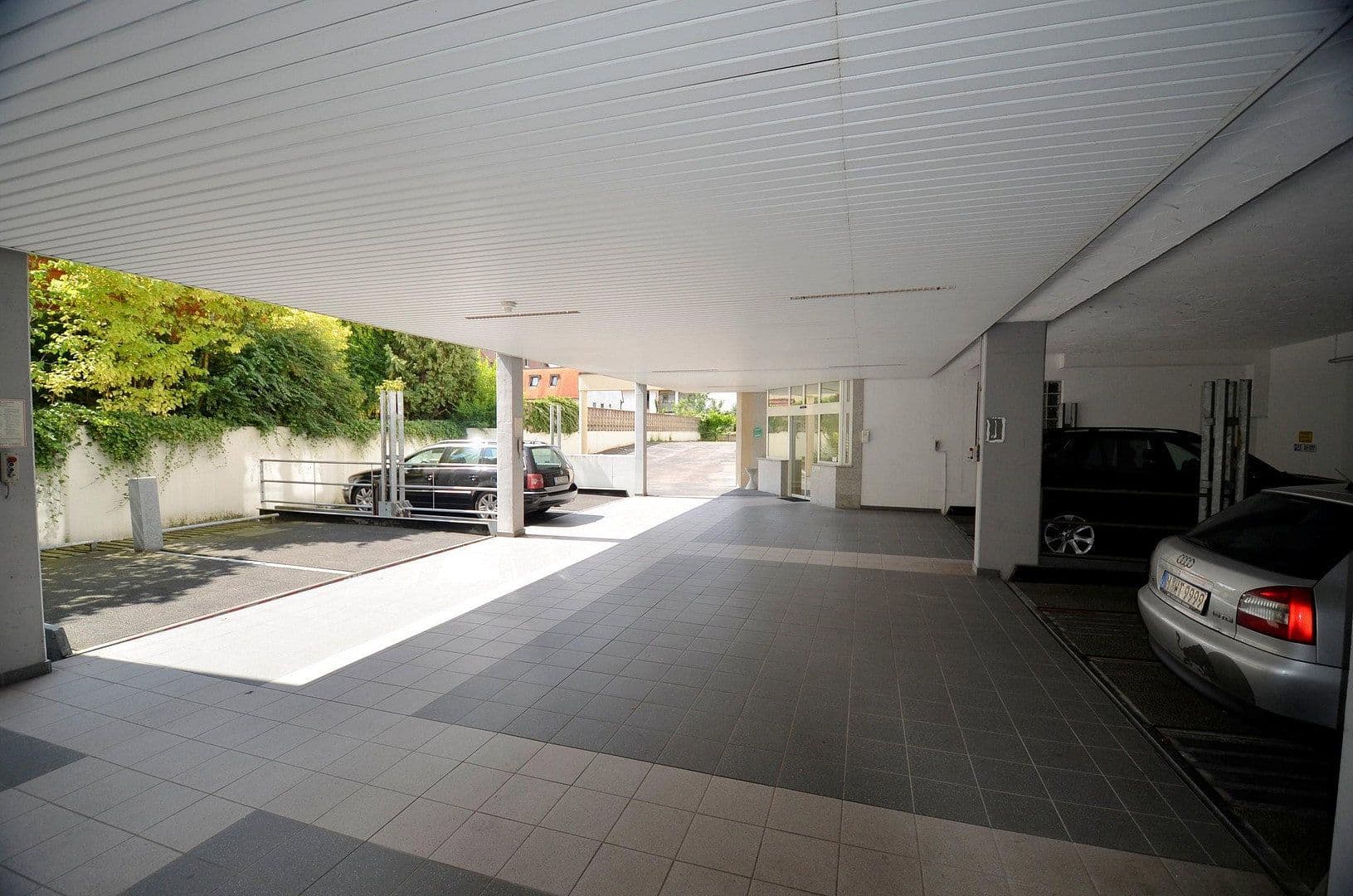 Predaj nebytového priestoru 1.084 m², Kirchstraße 11, Altbach, Bádensko-Wurttembersko Predaj nebytového priestoru 1.084 m², Kirchstraße 11, Altbach, Bádensko-Wurttembersko