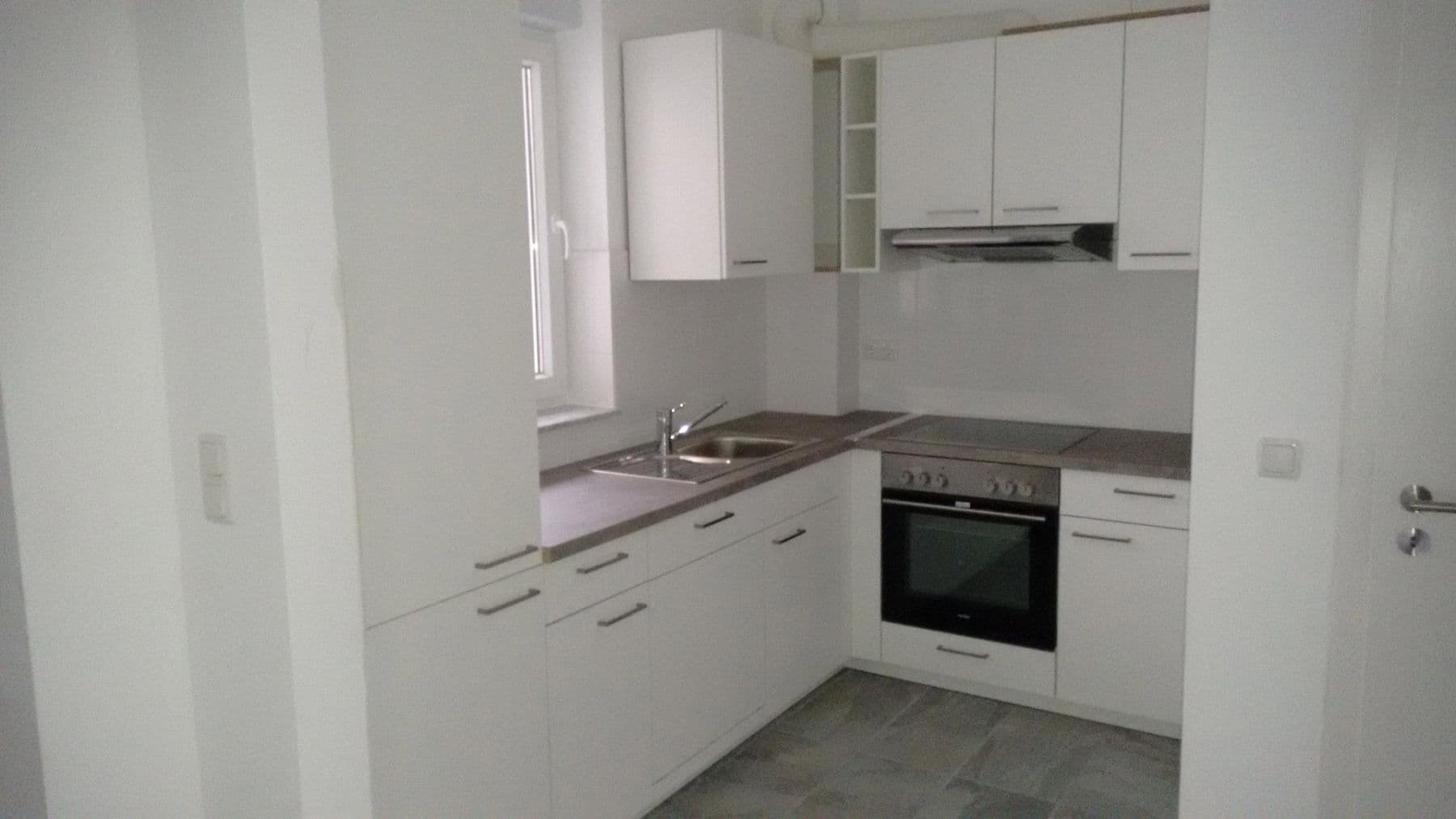 Predaj domu 240 m², pozemok 301 m², Hochheim, Hesensko Predaj domu 240 m², pozemok 301 m², Hochheim, Hesensko