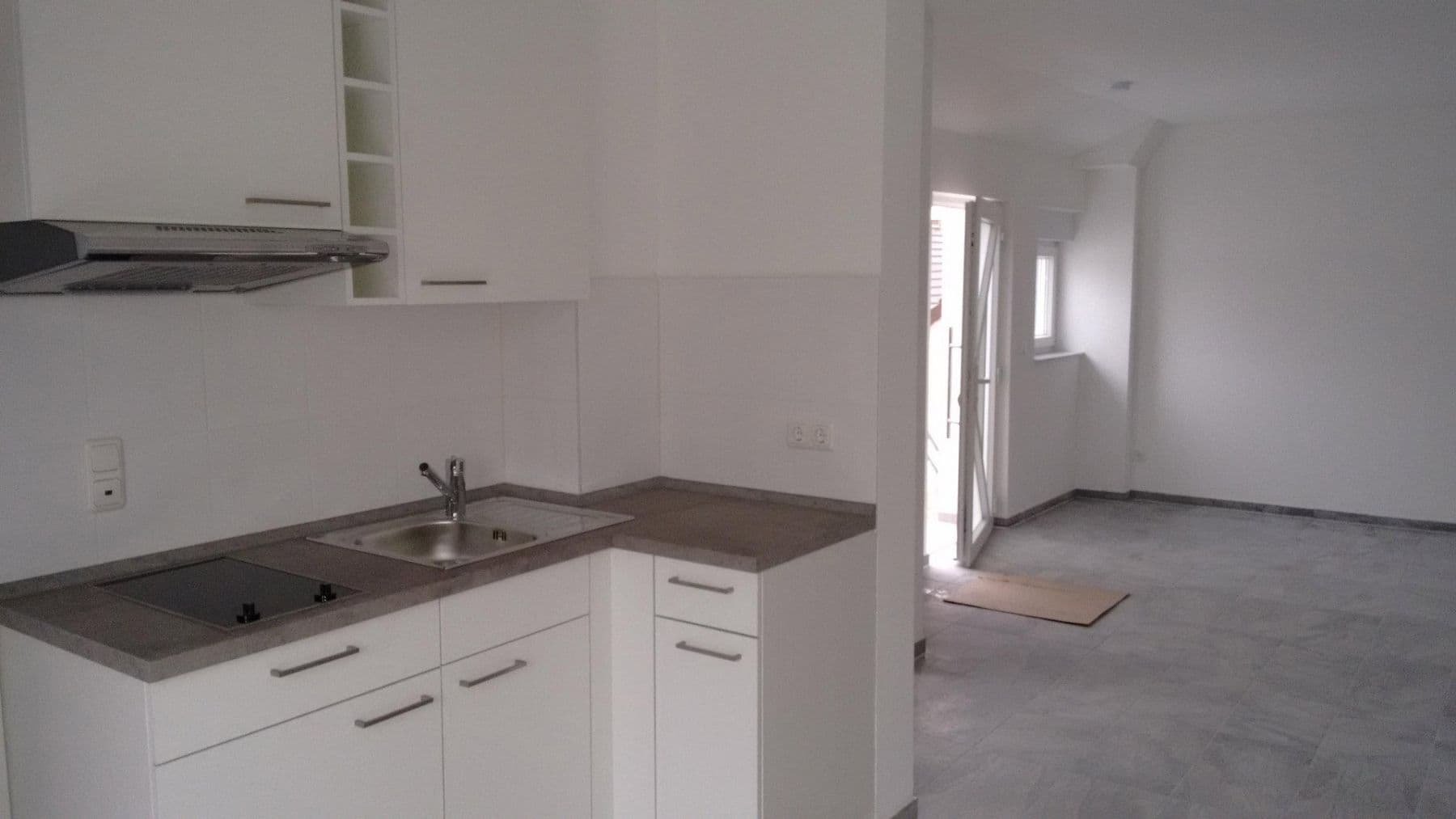 Predaj domu 240 m², pozemok 301 m², Hochheim, Hesensko Predaj domu 240 m², pozemok 301 m², Hochheim, Hesensko