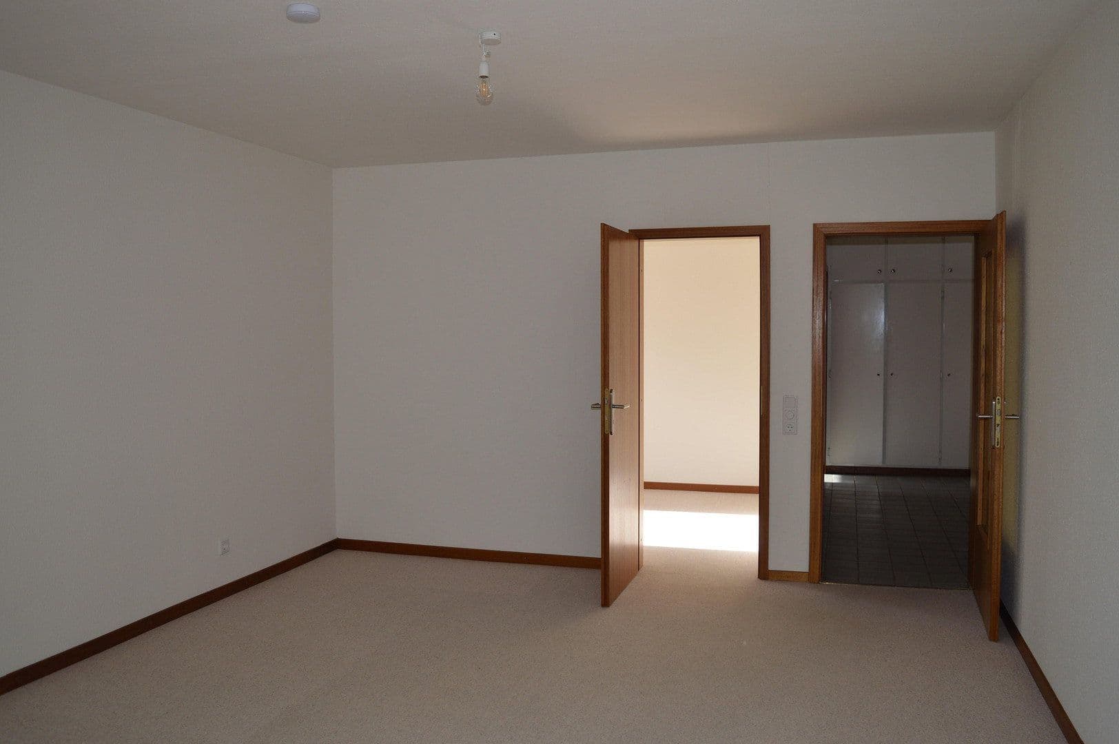 Prenájom bytu 2-izbový 71 m², Rissener Straße 71, Wedel, Šlezvicko-Holštajnsko Prenájom bytu 2-izbový 71 m², Rissener Straße 71, Wedel, Šlezvicko-Holštajnsko