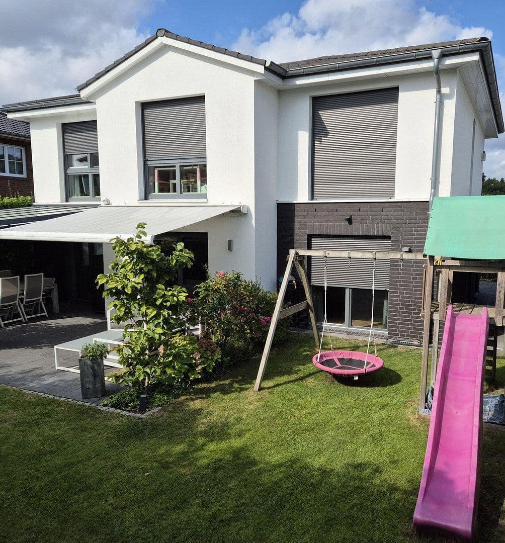 Predaj domu 165 m², pozemok 560 m², Ahrensburg, Šlezvicko-Holštajnsko Predaj domu 165 m², pozemok 560 m², Ahrensburg, Šlezvicko-Holštajnsko