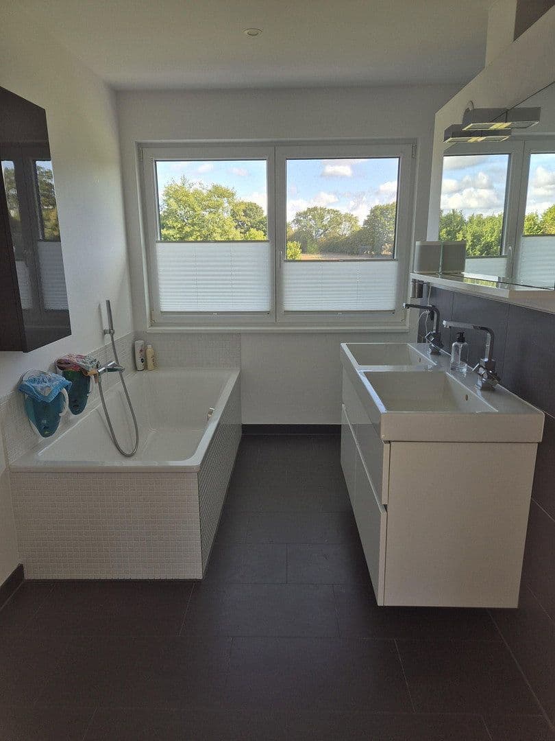 Predaj domu 165 m², pozemok 560 m², Ahrensburg, Šlezvicko-Holštajnsko Predaj domu 165 m², pozemok 560 m², Ahrensburg, Šlezvicko-Holštajnsko