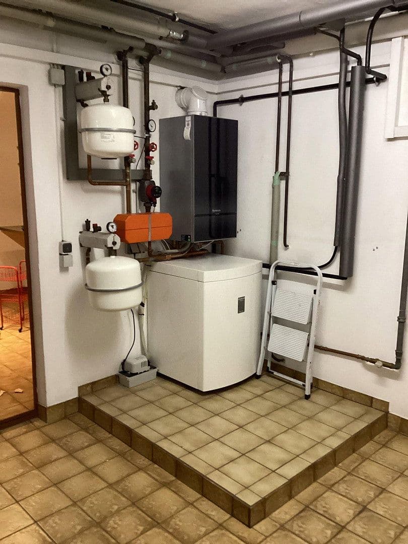 Predaj domu 195 m², pozemok 408 m², Ingelheim am Rhein, Porýnie-Falcko Predaj domu 195 m², pozemok 408 m², Ingelheim am Rhein, Porýnie-Falcko