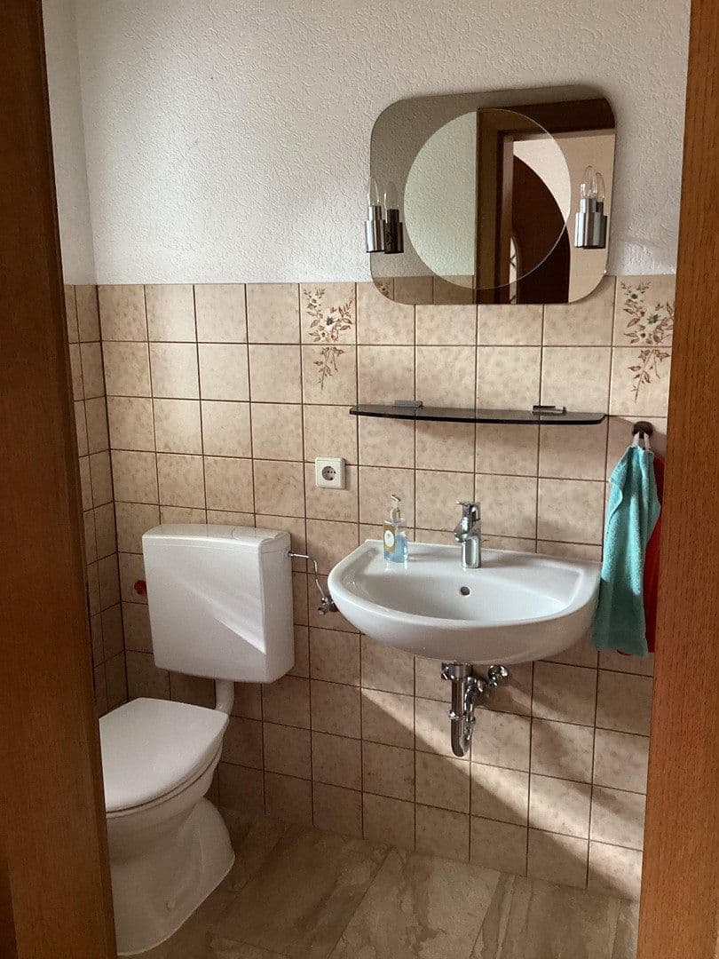 Predaj domu 195 m², pozemok 408 m², Ingelheim am Rhein, Porýnie-Falcko Predaj domu 195 m², pozemok 408 m², Ingelheim am Rhein, Porýnie-Falcko