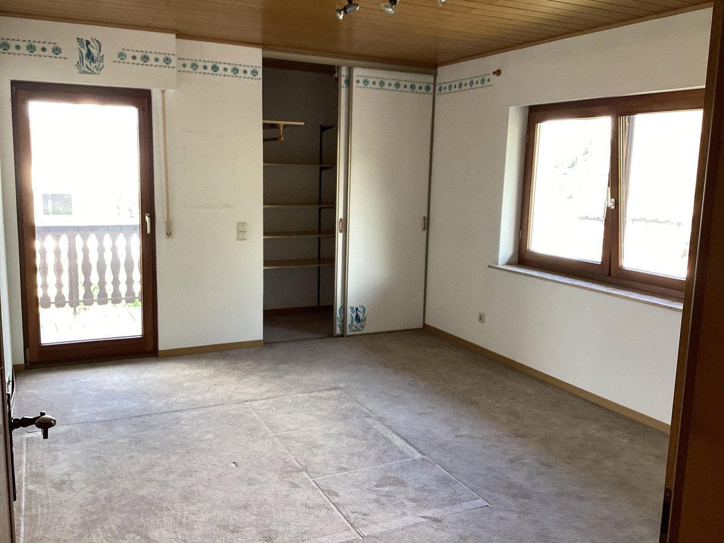 Predaj domu 195 m², pozemok 408 m², Ingelheim am Rhein, Porýnie-Falcko Predaj domu 195 m², pozemok 408 m², Ingelheim am Rhein, Porýnie-Falcko