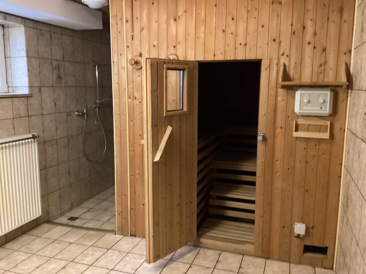 Predaj domu 195 m², pozemok 408 m², Ingelheim am Rhein, Porýnie-Falcko Predaj domu 195 m², pozemok 408 m², Ingelheim am Rhein, Porýnie-Falcko