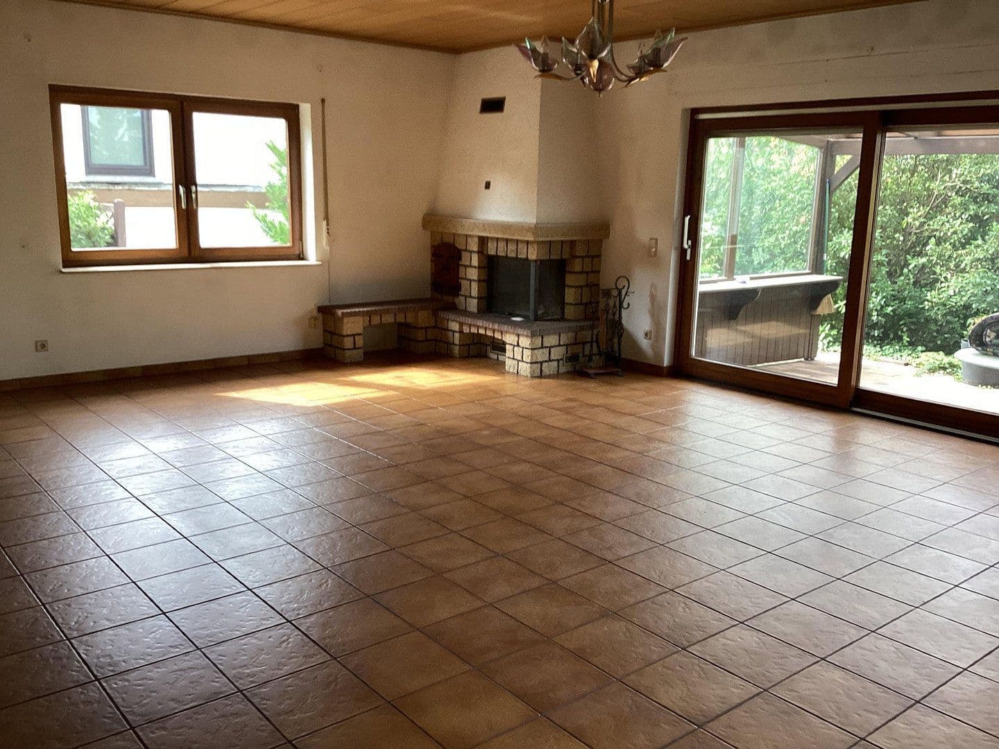 Predaj domu 195 m², pozemok 408 m², Ingelheim am Rhein, Porýnie-Falcko Predaj domu 195 m², pozemok 408 m², Ingelheim am Rhein, Porýnie-Falcko