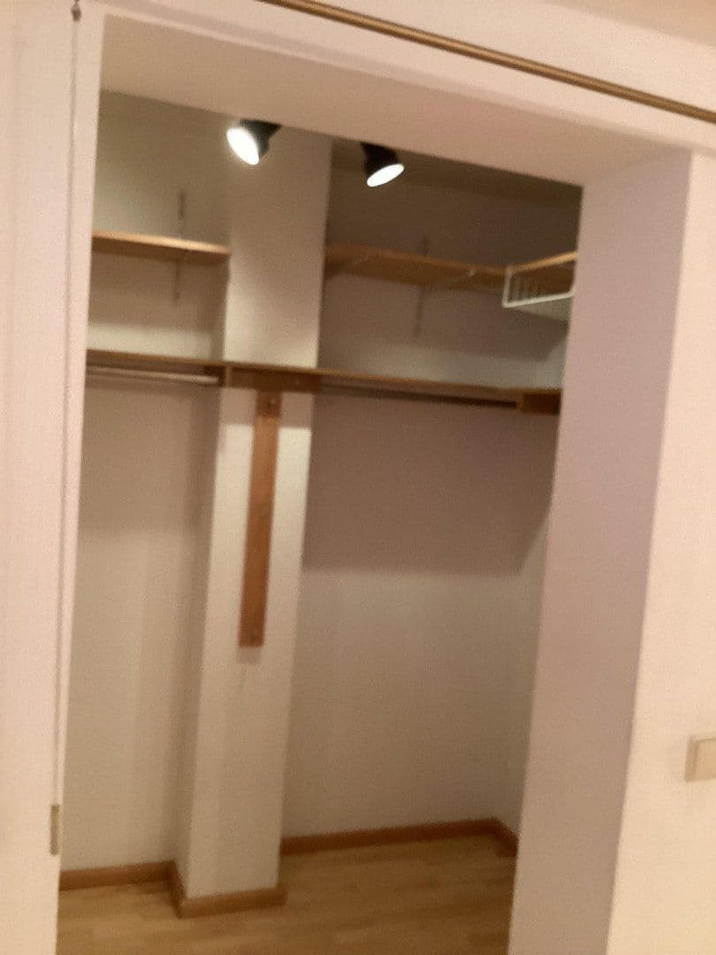Predaj domu 195 m², pozemok 408 m², Ingelheim am Rhein, Porýnie-Falcko Predaj domu 195 m², pozemok 408 m², Ingelheim am Rhein, Porýnie-Falcko