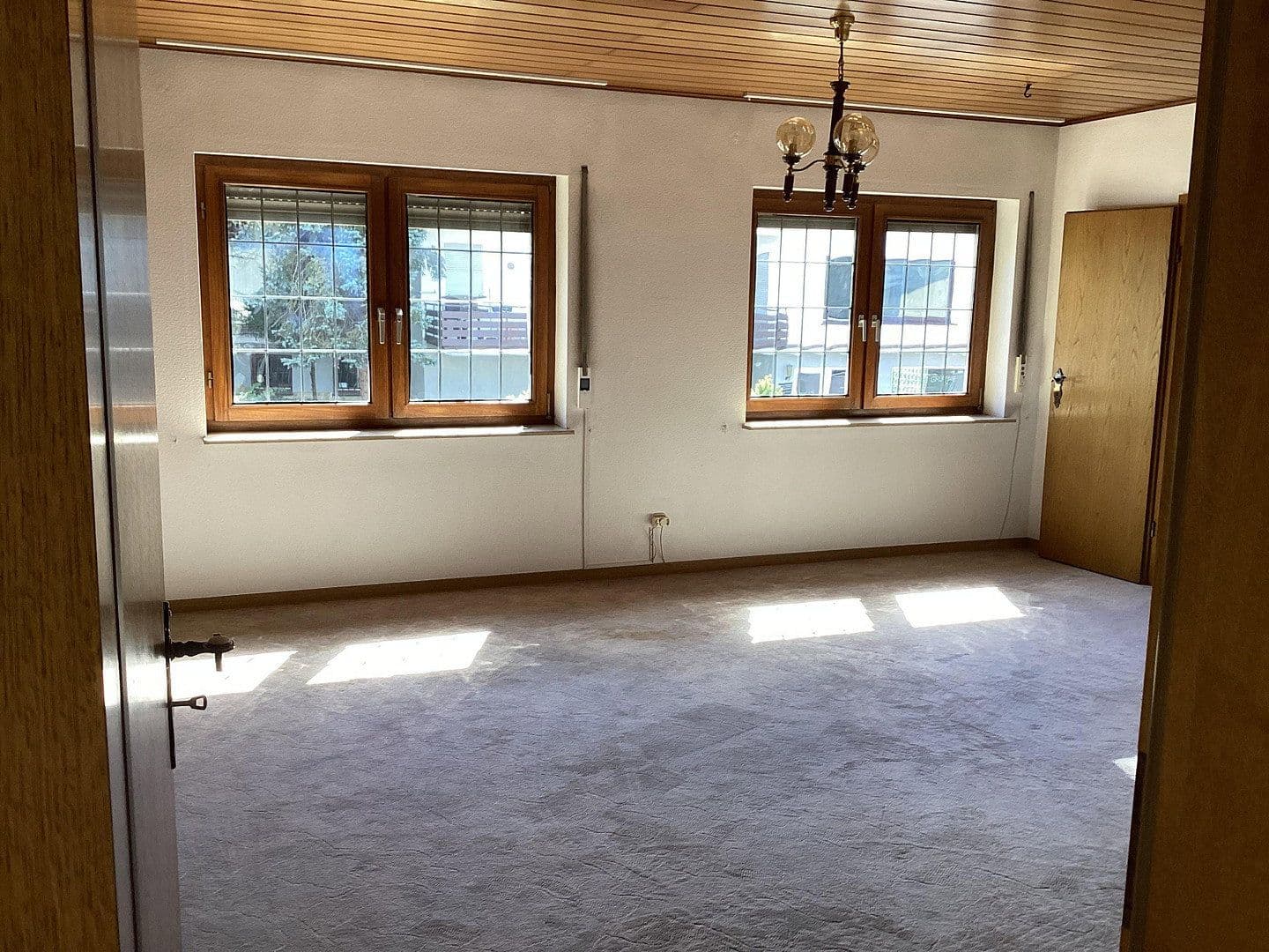 Predaj domu 195 m², pozemok 408 m², Ingelheim am Rhein, Porýnie-Falcko Predaj domu 195 m², pozemok 408 m², Ingelheim am Rhein, Porýnie-Falcko