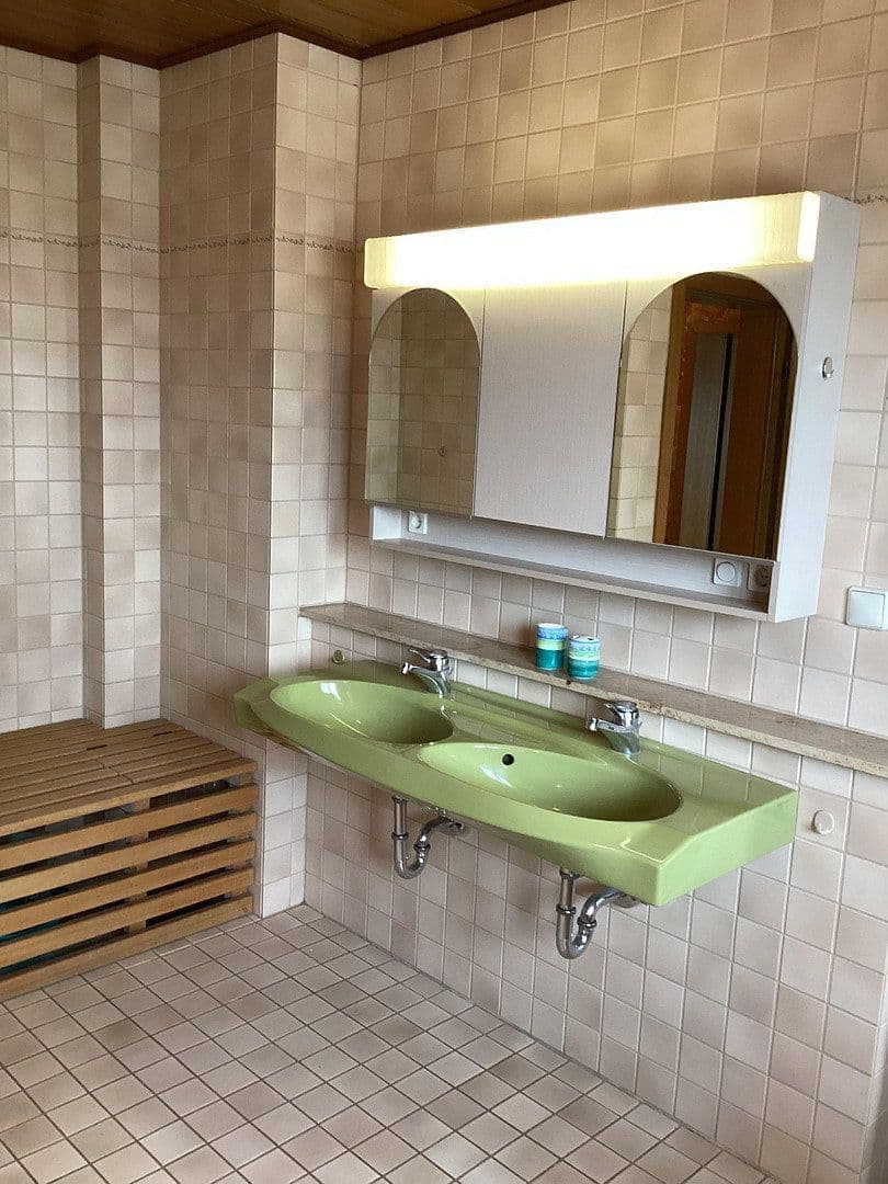 Predaj domu 195 m², pozemok 408 m², Ingelheim am Rhein, Porýnie-Falcko Predaj domu 195 m², pozemok 408 m², Ingelheim am Rhein, Porýnie-Falcko