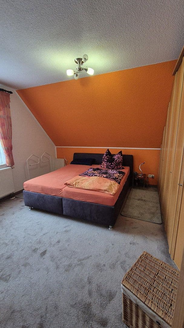 Predaj domu 130 m², pozemok 587 m², Leuna, Sasko-Anhaltsko Predaj domu 130 m², pozemok 587 m², Leuna, Sasko-Anhaltsko