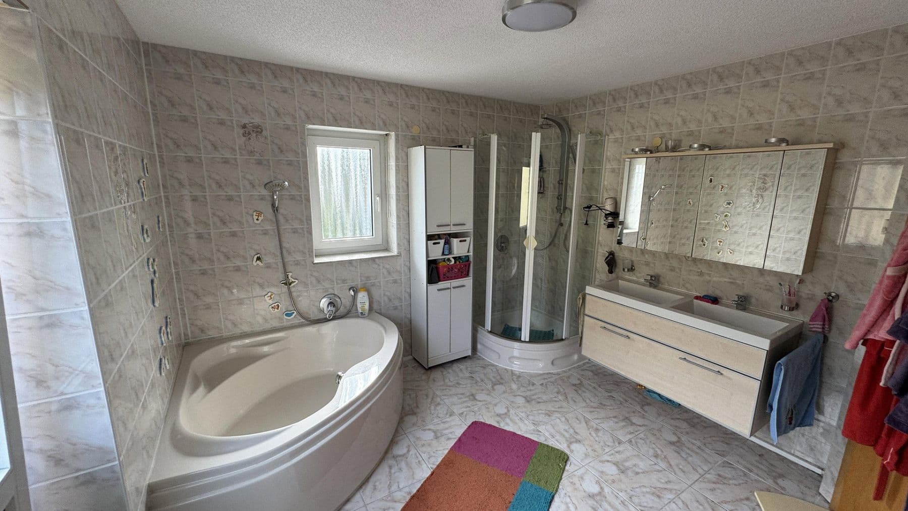 Predaj domu 260 m², pozemok 527 m², Grenzach-Wyhlen, Bádensko-Wurttembersko Predaj domu 260 m², pozemok 527 m², Grenzach-Wyhlen, Bádensko-Wurttembersko