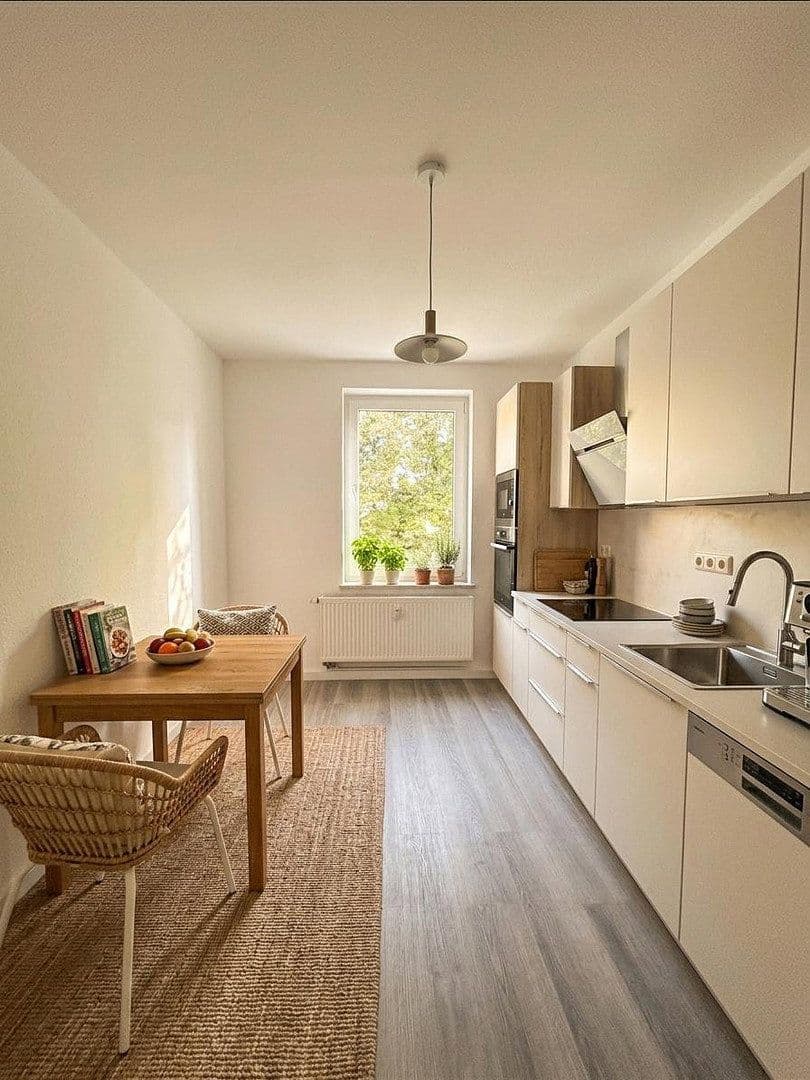 Prenájom bytu 2-izbový 43 m², Hallesche Straße 13, Dessau-Roßlau, Sasko-Anhaltsko Prenájom bytu 2-izbový 43 m², Hallesche Straße 13, Dessau-Roßlau, Sasko-Anhaltsko