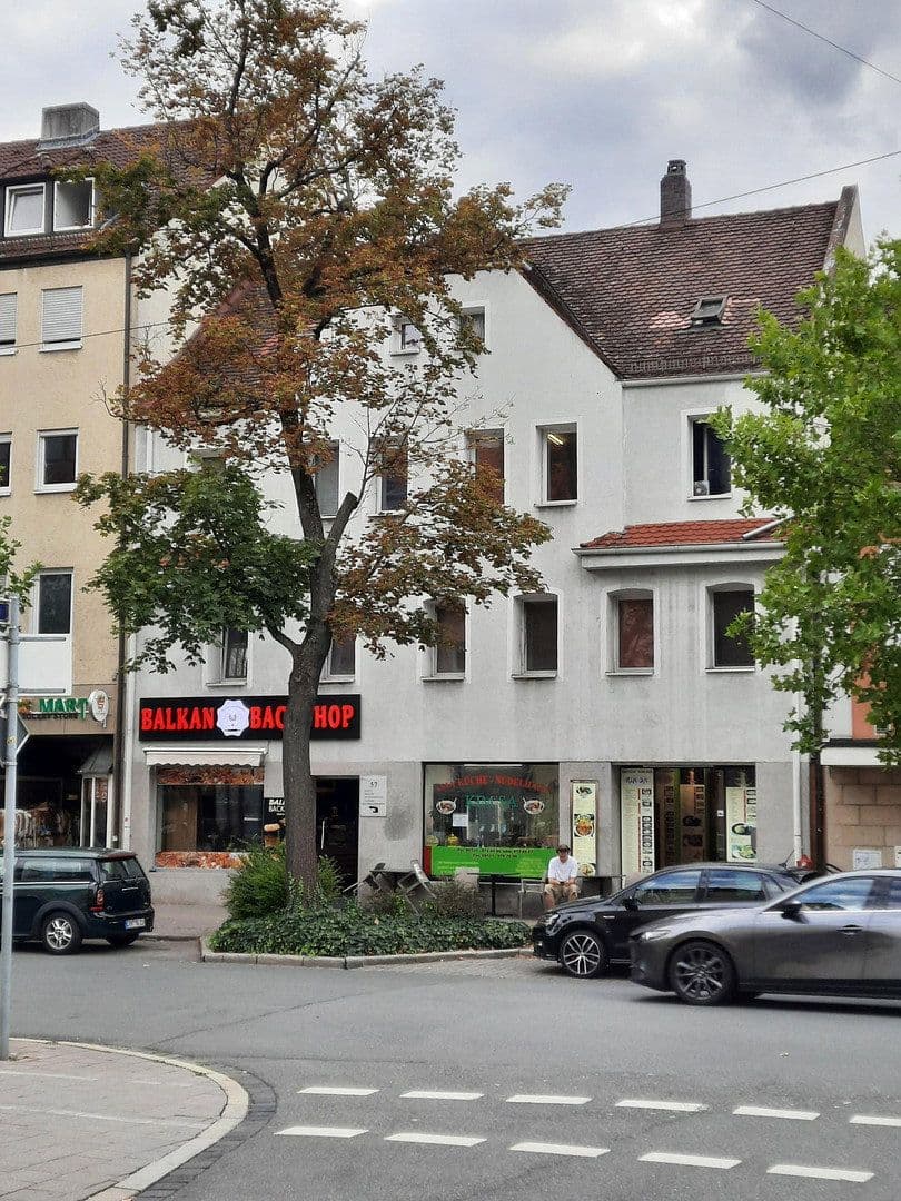Predaj domu 870 m², pozemok 733 m², Nürnberger Str. 57, Erlangen, Bavorsko Predaj domu 870 m², pozemok 733 m², Nürnberger Str. 57, Erlangen, Bavorsko