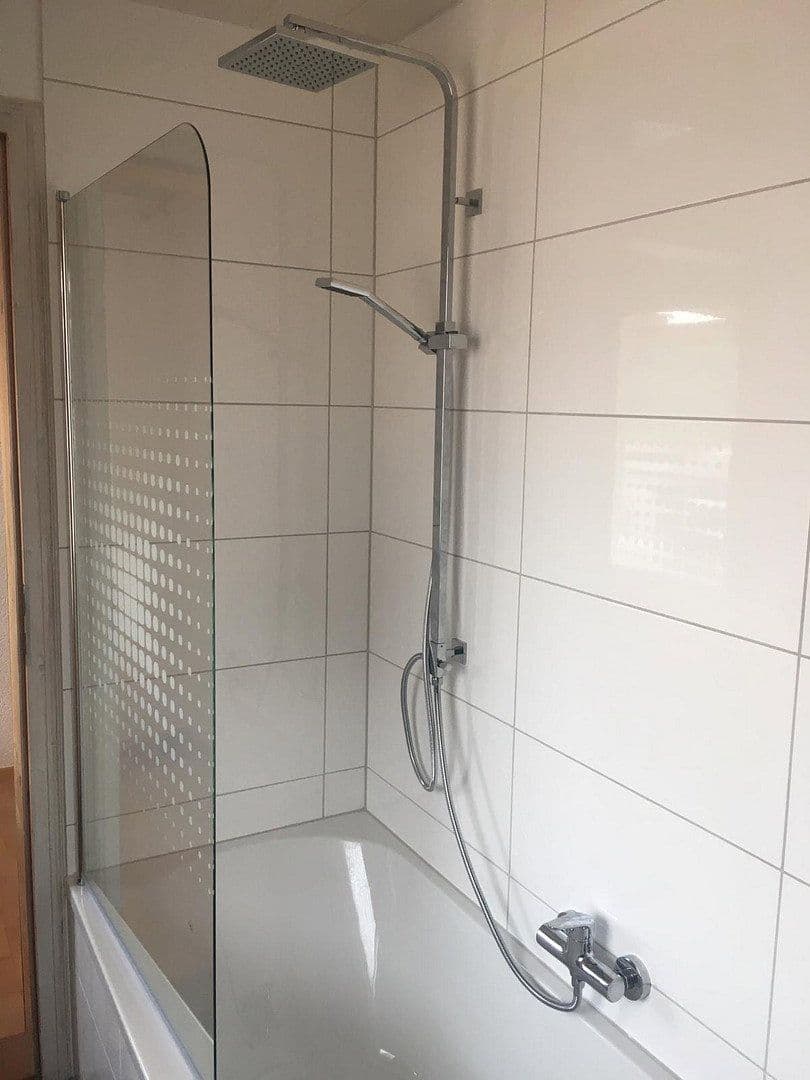 Prenájom bytu 4-izbový 108 m², Stockach, Bádensko-Wurttembersko Prenájom bytu 4-izbový 108 m², Stockach, Bádensko-Wurttembersko