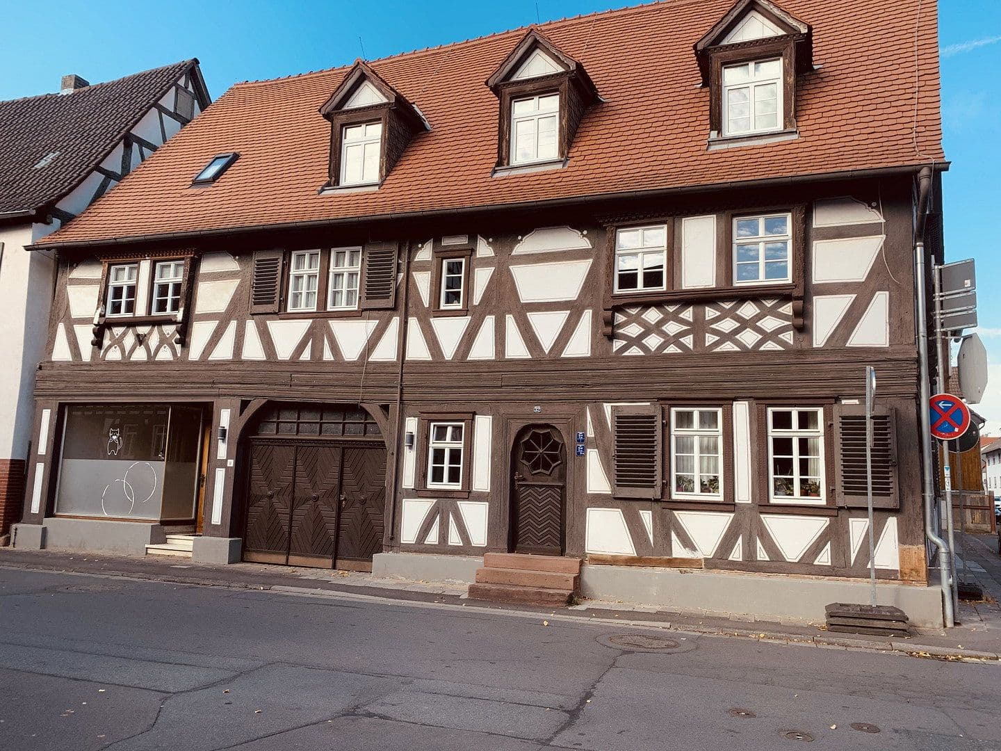 Prenájom bytu 3-izbový 87 m², Reinheim, Hesensko Prenájom bytu 3-izbový 87 m², Reinheim, Hesensko