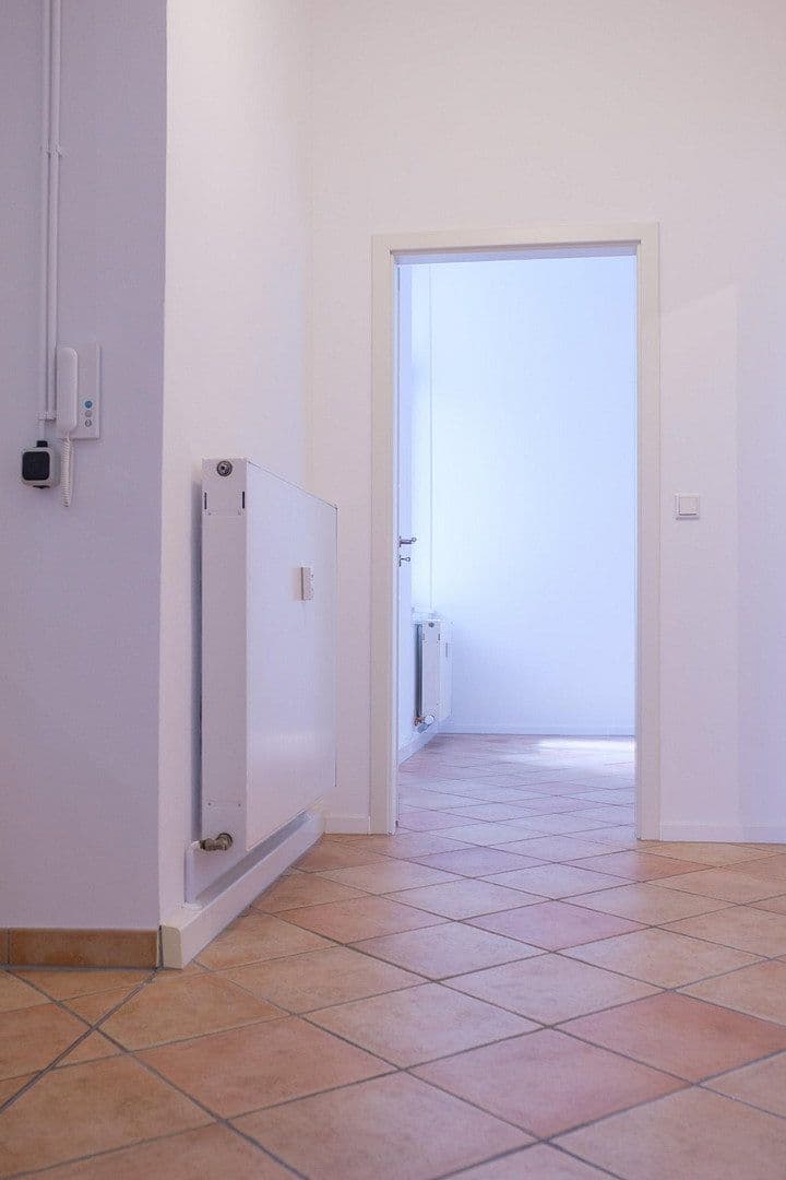 Prenájom bytu 3-izbový 90 m², Mannheim, Bádensko-Wurttembersko Prenájom bytu 3-izbový 90 m², Mannheim, Bádensko-Wurttembersko