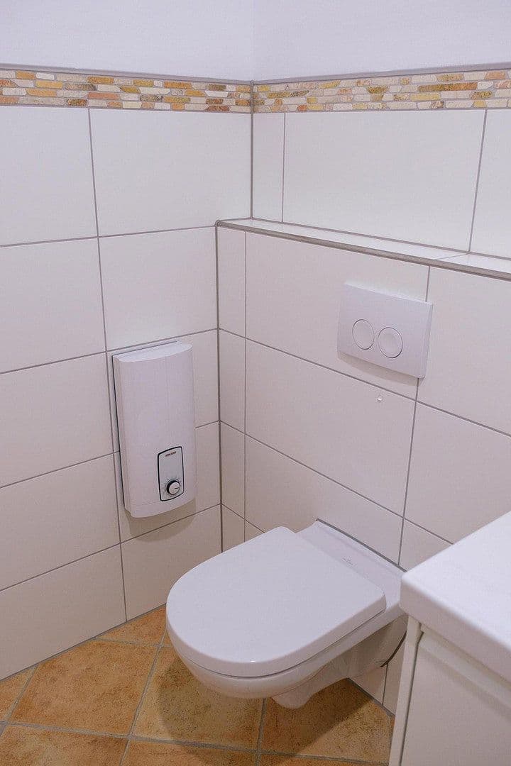 Prenájom bytu 3-izbový 90 m², Mannheim, Bádensko-Wurttembersko Prenájom bytu 3-izbový 90 m², Mannheim, Bádensko-Wurttembersko