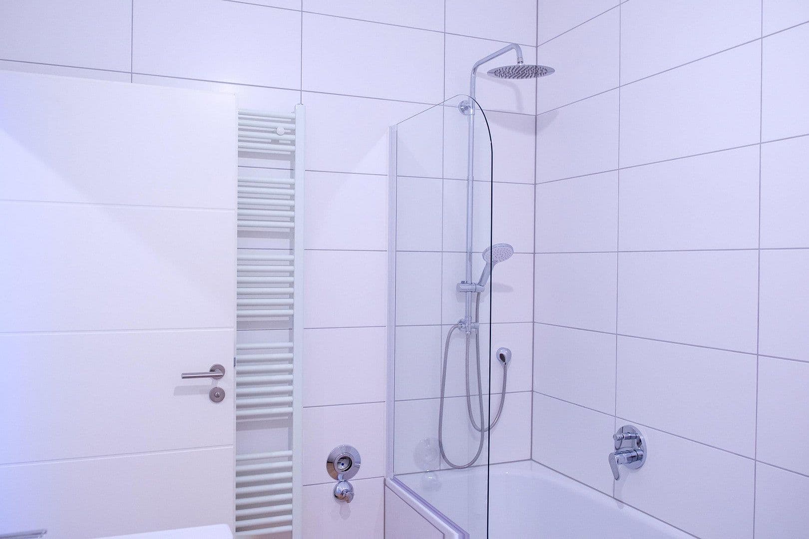 Prenájom bytu 3-izbový 90 m², Mannheim, Bádensko-Wurttembersko Prenájom bytu 3-izbový 90 m², Mannheim, Bádensko-Wurttembersko