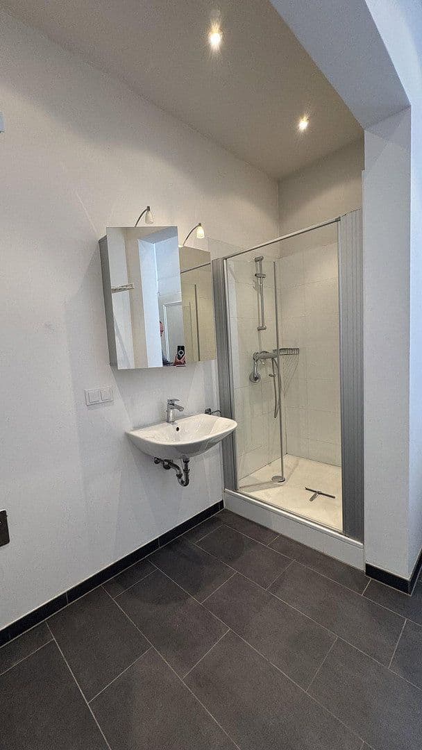 Prenájom bytu 1-izbový 48 m², Friedrichstrasse 47, Wiesbaden-Innenstadt, Hesensko Prenájom bytu 1-izbový 48 m², Friedrichstrasse 47, Wiesbaden-Innenstadt, Hesensko