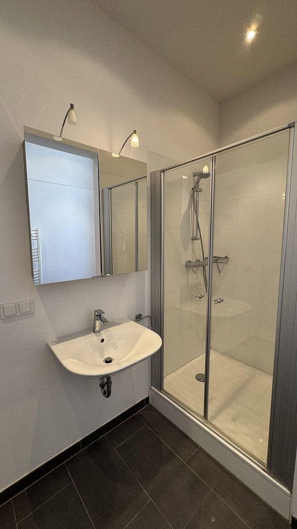 Prenájom bytu 1-izbový 48 m², Friedrichstrasse 47, Wiesbaden-Innenstadt, Hesensko Prenájom bytu 1-izbový 48 m², Friedrichstrasse 47, Wiesbaden-Innenstadt, Hesensko
