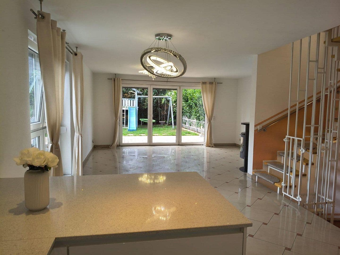 Predaj domu 140 m², pozemok 289 m², Ginsterweg 5, Erkrath, Severné Porýnie - Westfálsko Predaj domu 140 m², pozemok 289 m², Ginsterweg 5, Erkrath, Severné Porýnie - Westfálsko