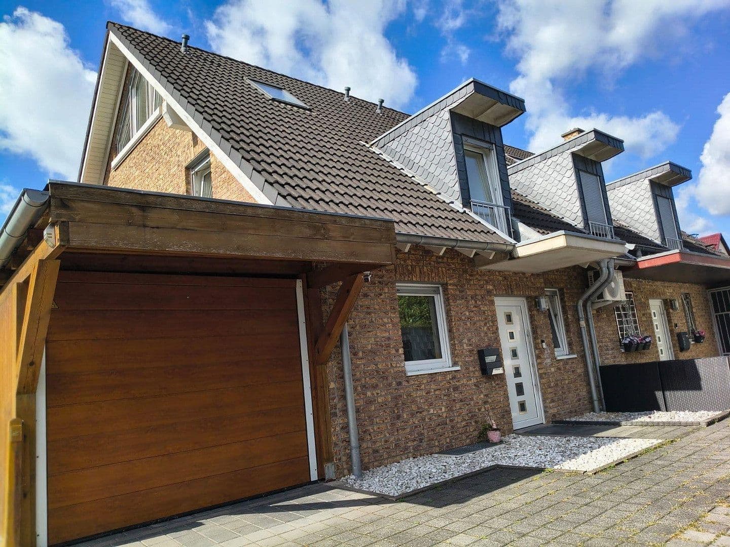 Predaj domu 140 m², pozemok 289 m², Ginsterweg 5, Erkrath, Severné Porýnie - Westfálsko Predaj domu 140 m², pozemok 289 m², Ginsterweg 5, Erkrath, Severné Porýnie - Westfálsko