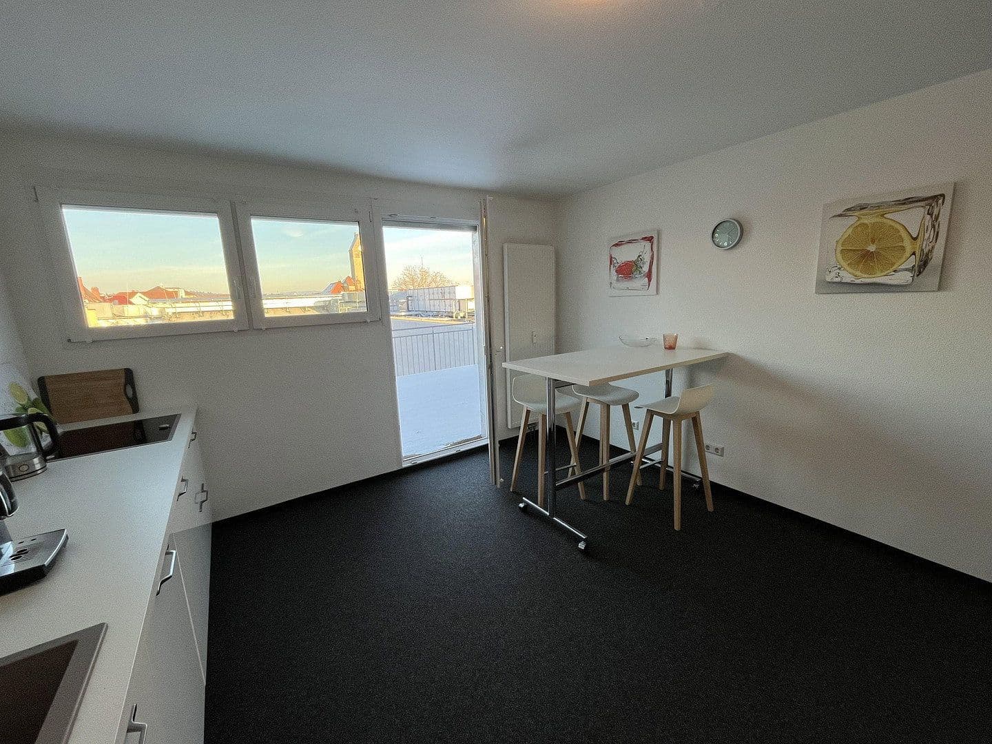 Prenájom bytu 4-izbový 130 m², August-Ruf-Straße 4, Singen (Hohentwiel), Bádensko-Wurttembersko Prenájom bytu 4-izbový 130 m², August-Ruf-Straße 4, Singen (Hohentwiel), Bádensko-Wurttembersko