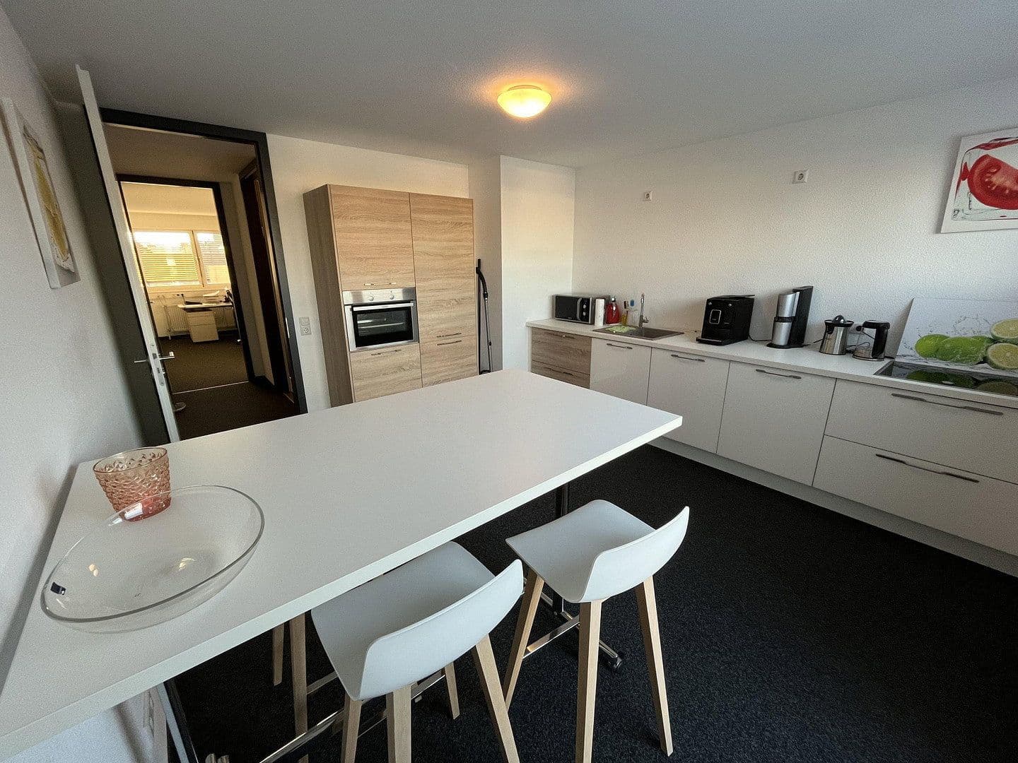 Prenájom bytu 4-izbový 130 m², August-Ruf-Straße 4, Singen (Hohentwiel), Bádensko-Wurttembersko Prenájom bytu 4-izbový 130 m², August-Ruf-Straße 4, Singen (Hohentwiel), Bádensko-Wurttembersko