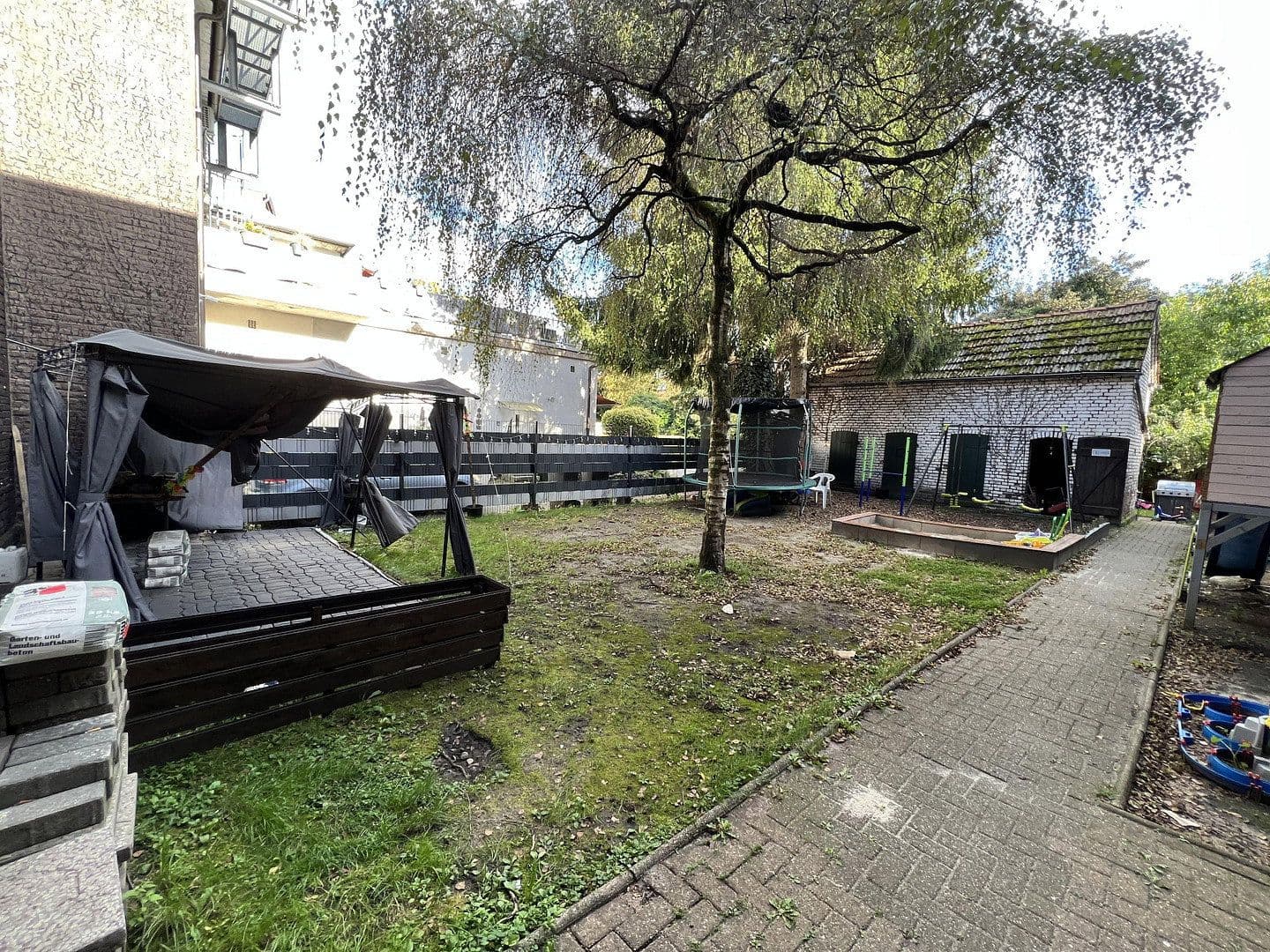 Prenájom bytu 3-izbový 92 m², Kirchlinder Str. 19, Dortmund, Severné Porýnie - Westfálsko Prenájom bytu 3-izbový 92 m², Kirchlinder Str. 19, Dortmund, Severné Porýnie - Westfálsko