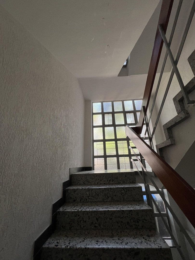Prenájom bytu 4-izbový 85 m², Mannheim, Bádensko-Wurttembersko Prenájom bytu 4-izbový 85 m², Mannheim, Bádensko-Wurttembersko