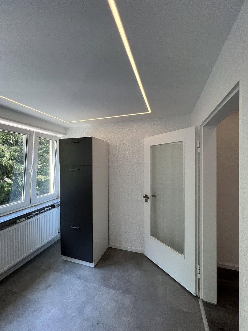 Prenájom bytu 4-izbový 85 m², Mannheim, Bádensko-Wurttembersko Prenájom bytu 4-izbový 85 m², Mannheim, Bádensko-Wurttembersko