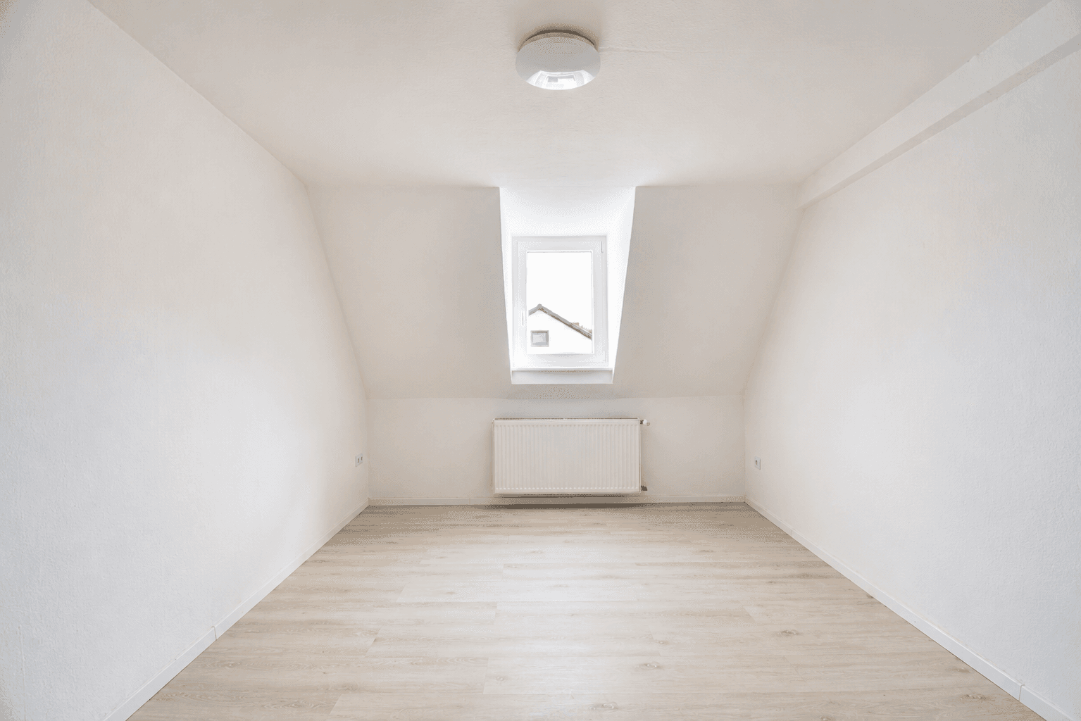 Prenájom bytu 2-izbový 74 m², Lingenfeld, Porýnie-Falcko Prenájom bytu 2-izbový 74 m², Lingenfeld, Porýnie-Falcko