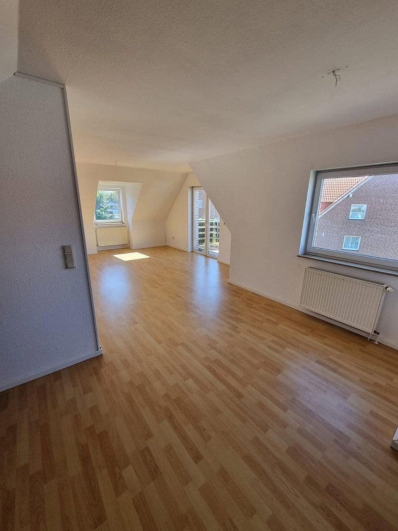 Prenájom bytu 3-izbový 98 m², Schwalbenweg, Bördeland, Sasko-Anhaltsko Prenájom bytu 3-izbový 98 m², Schwalbenweg, Bördeland, Sasko-Anhaltsko