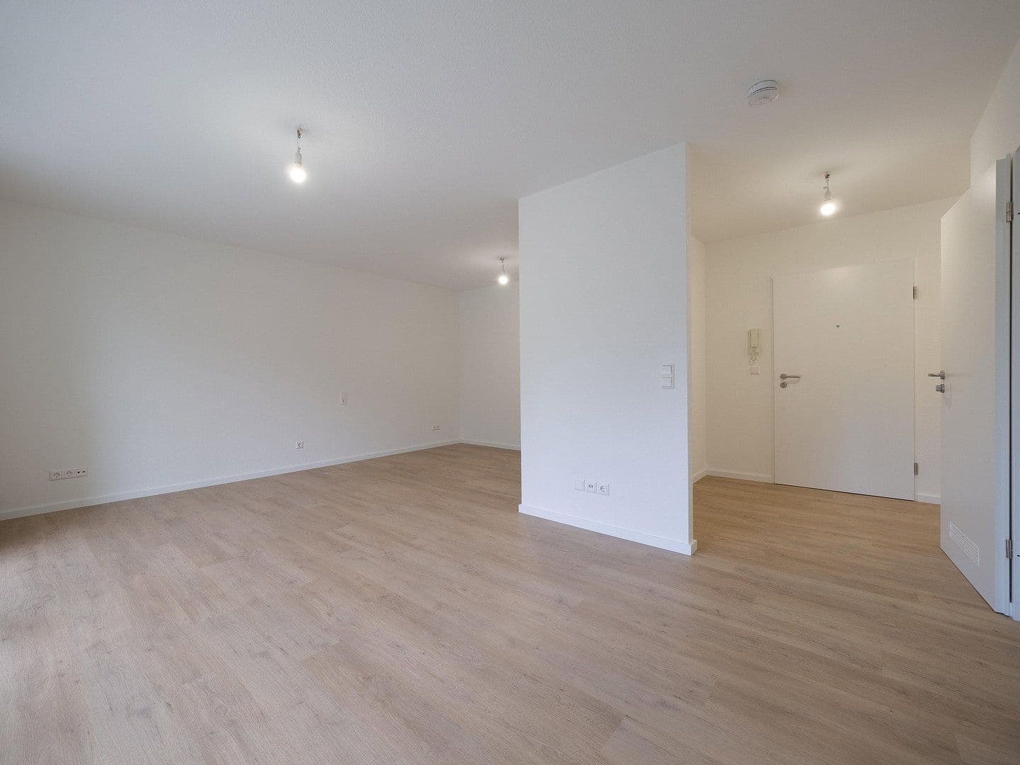 Prenájom bytu 1-izbový 45 m², Waldkirch, Bádensko-Wurttembersko Prenájom bytu 1-izbový 45 m², Waldkirch, Bádensko-Wurttembersko