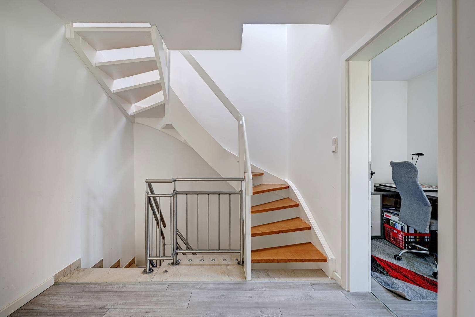 Predaj domu 150 m², pozemok 371 m², Vaterstetten, Bavorsko Predaj domu 150 m², pozemok 371 m², Vaterstetten, Bavorsko