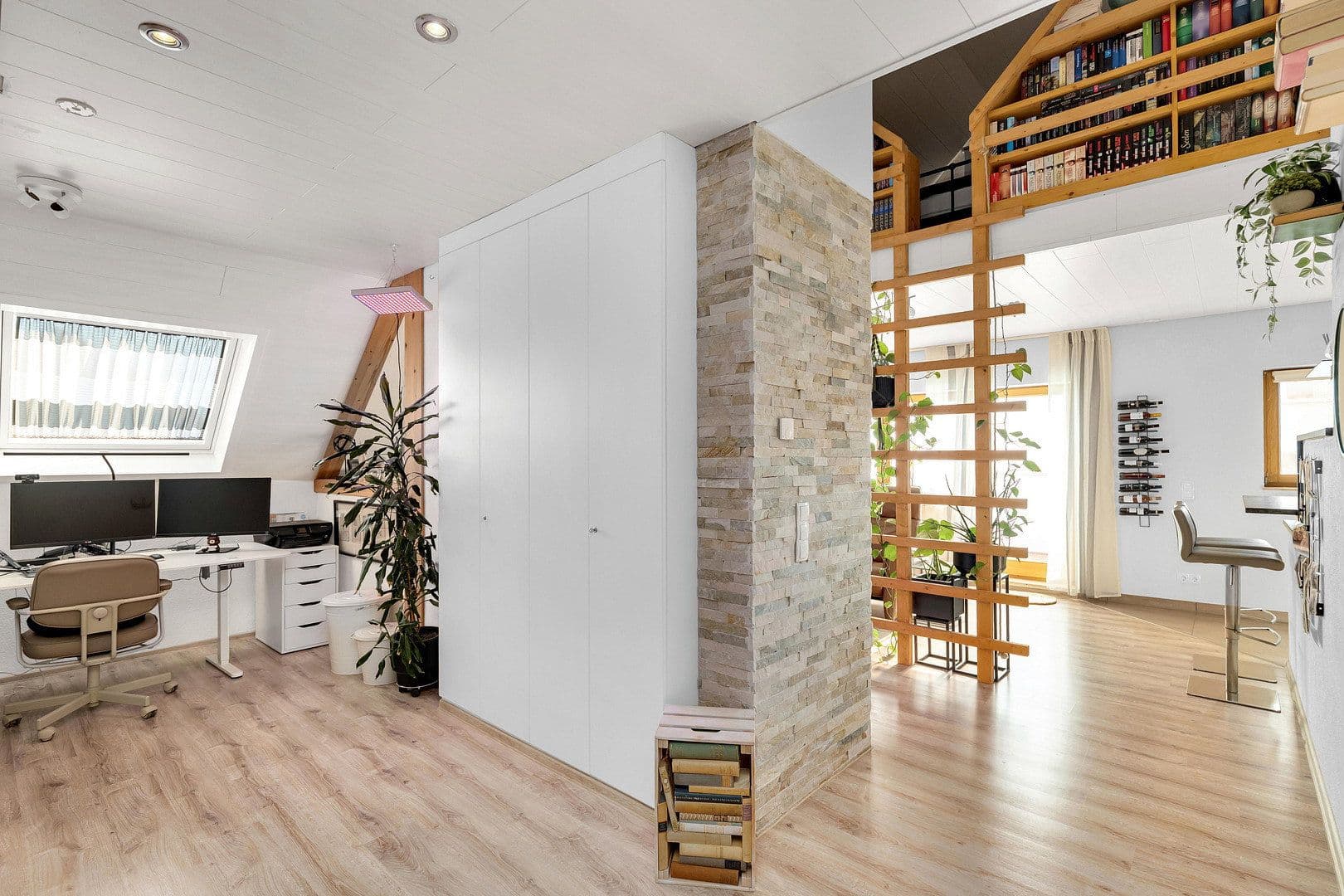 Predaj domu 223 m², pozemok 847 m², Crailsheim, Bádensko-Wurttembersko Predaj domu 223 m², pozemok 847 m², Crailsheim, Bádensko-Wurttembersko