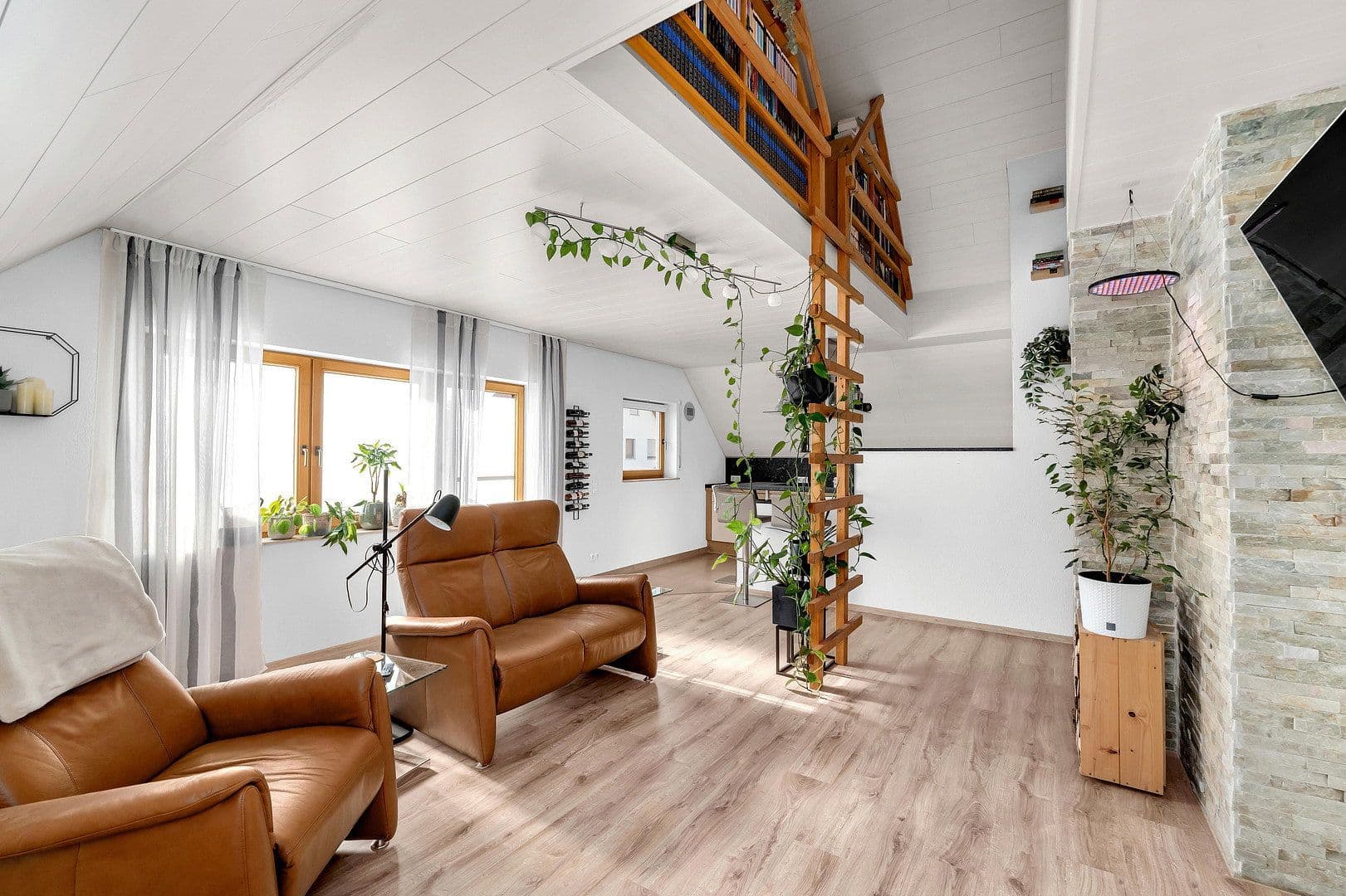Predaj domu 223 m², pozemok 847 m², Crailsheim, Bádensko-Wurttembersko Predaj domu 223 m², pozemok 847 m², Crailsheim, Bádensko-Wurttembersko