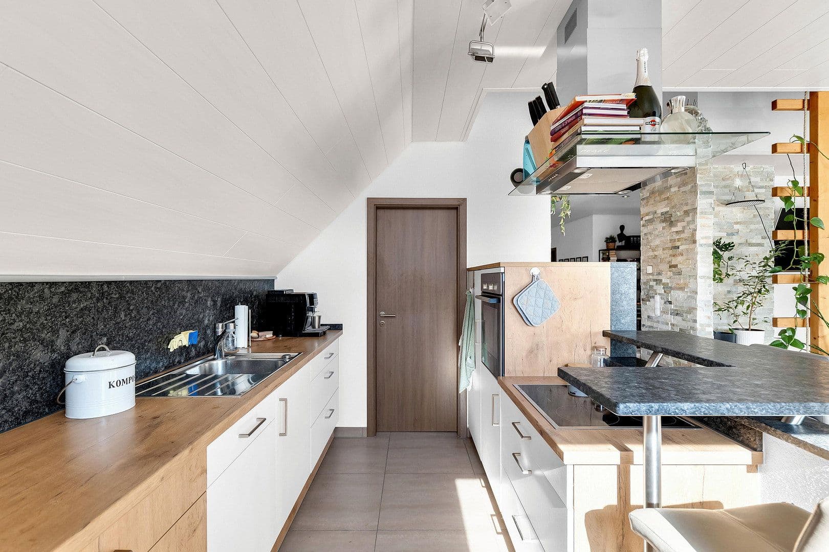 Predaj domu 223 m², pozemok 847 m², Crailsheim, Bádensko-Wurttembersko Predaj domu 223 m², pozemok 847 m², Crailsheim, Bádensko-Wurttembersko