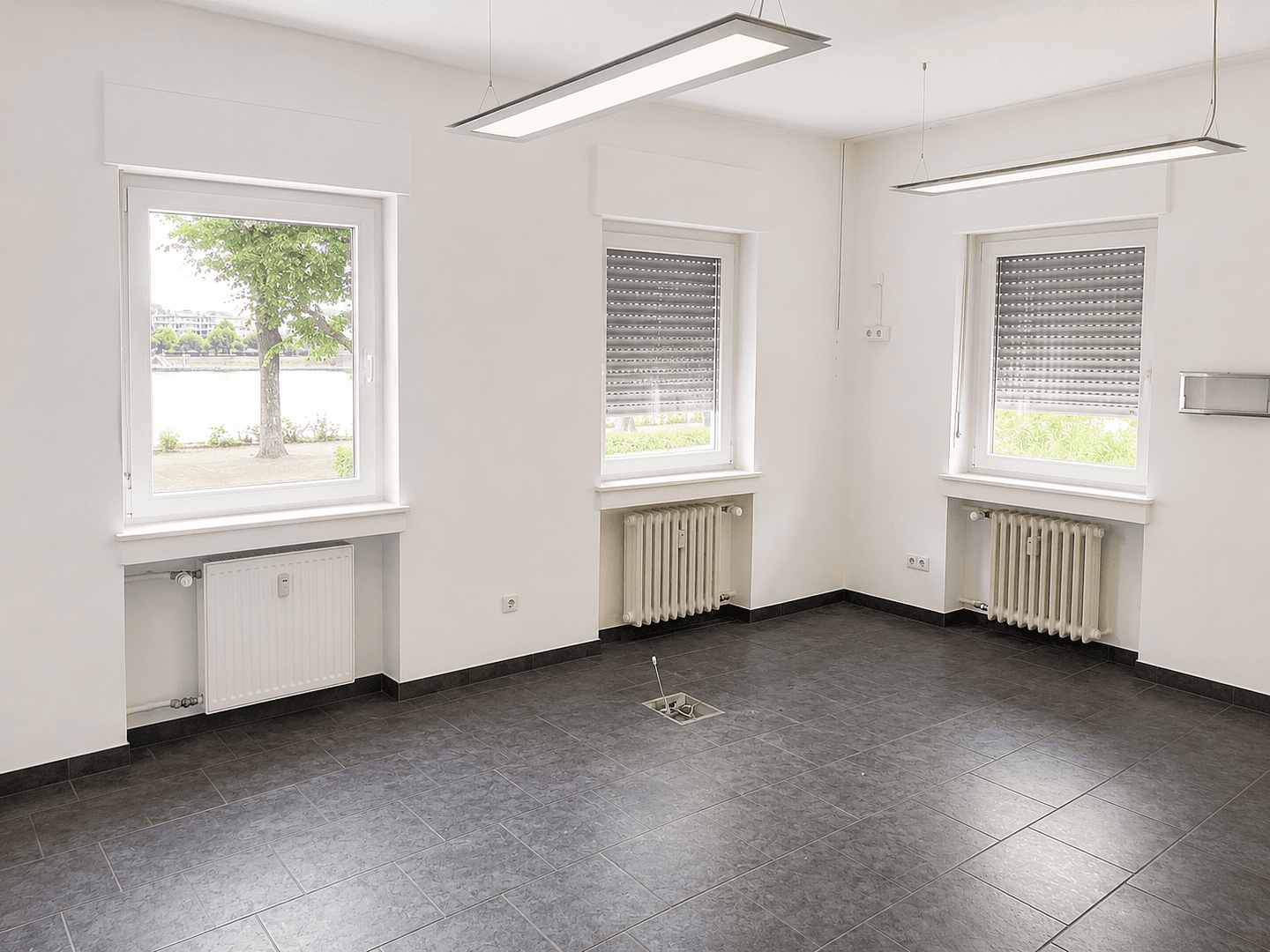 Prenájom kancelárie 134 m², Bonn, Severné Porýnie - Westfálsko Prenájom kancelárie 134 m², Bonn, Severné Porýnie - Westfálsko