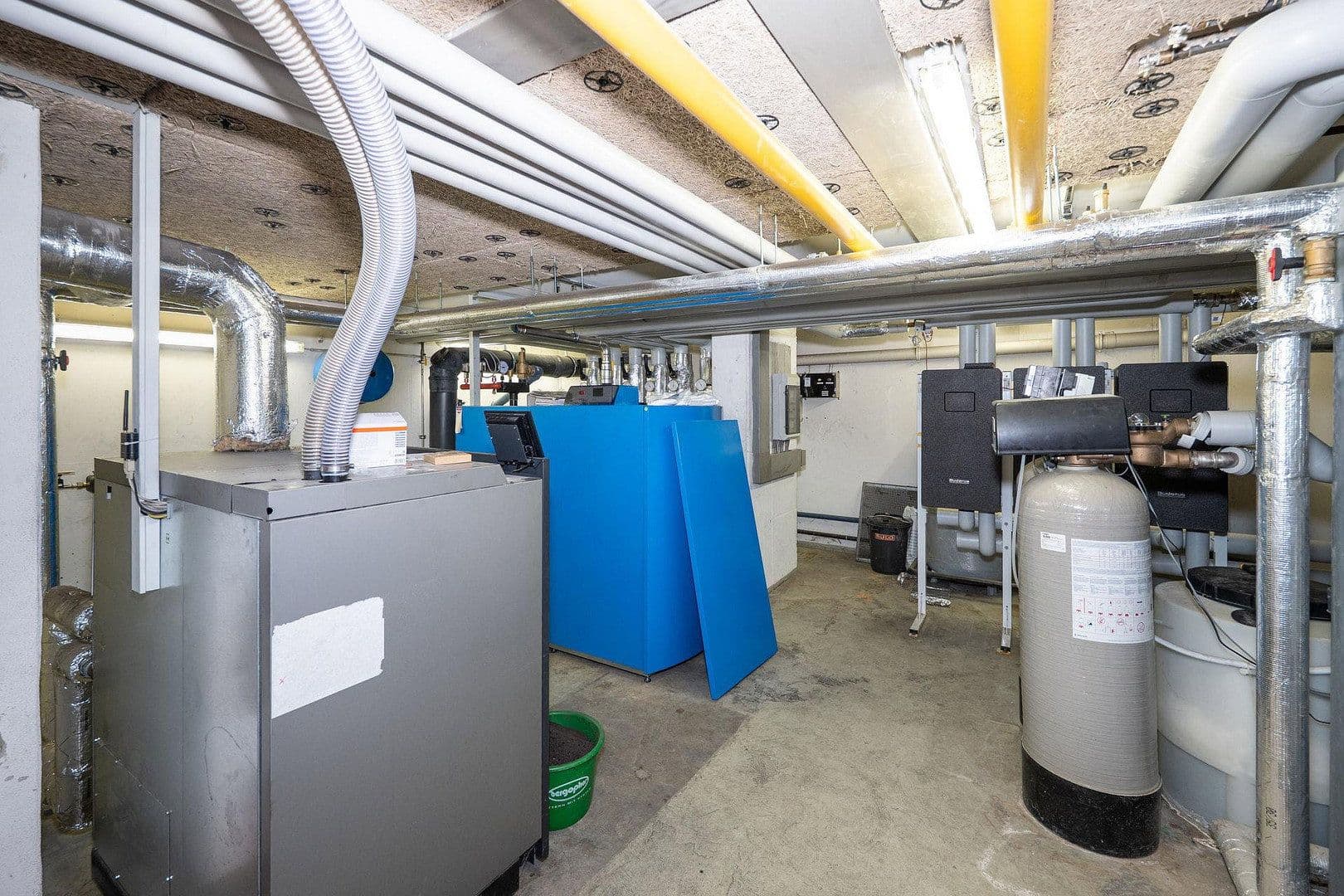 Prenájom bytu 5-izbový 120 m², Mezgerwaidring 54, Radolfzell am Bodensee, Bádensko-Wurttembersko Prenájom bytu 5-izbový 120 m², Mezgerwaidring 54, Radolfzell am Bodensee, Bádensko-Wurttembersko