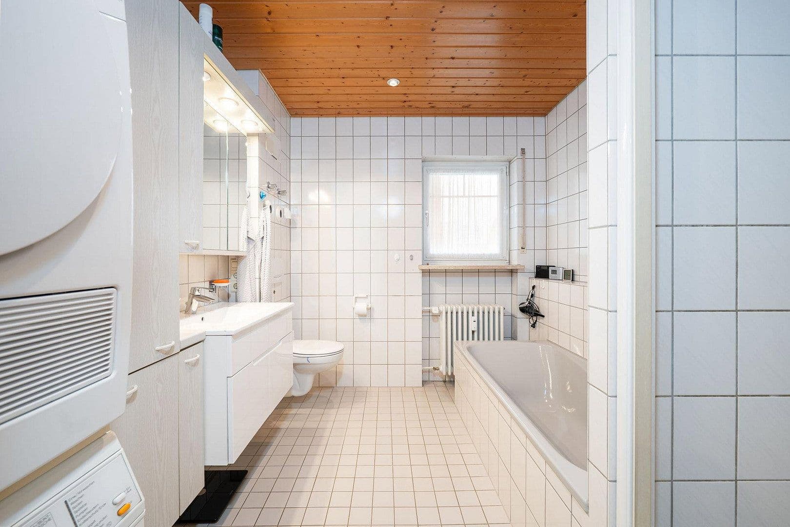 Prenájom bytu 5-izbový 120 m², Mezgerwaidring 54, Radolfzell am Bodensee, Bádensko-Wurttembersko Prenájom bytu 5-izbový 120 m², Mezgerwaidring 54, Radolfzell am Bodensee, Bádensko-Wurttembersko