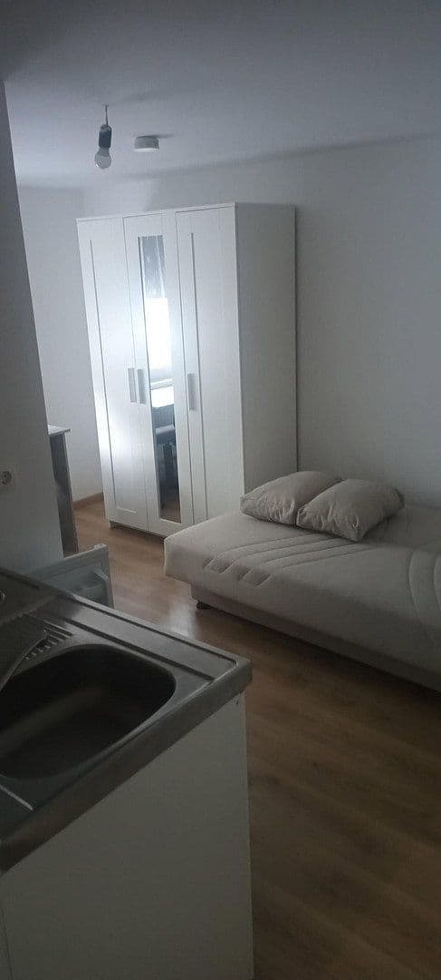 Prenájom bytu 1-izbový 12 m², Löhnhorster Straße, Bremen, Brémy Prenájom bytu 1-izbový 12 m², Löhnhorster Straße, Bremen, Brémy