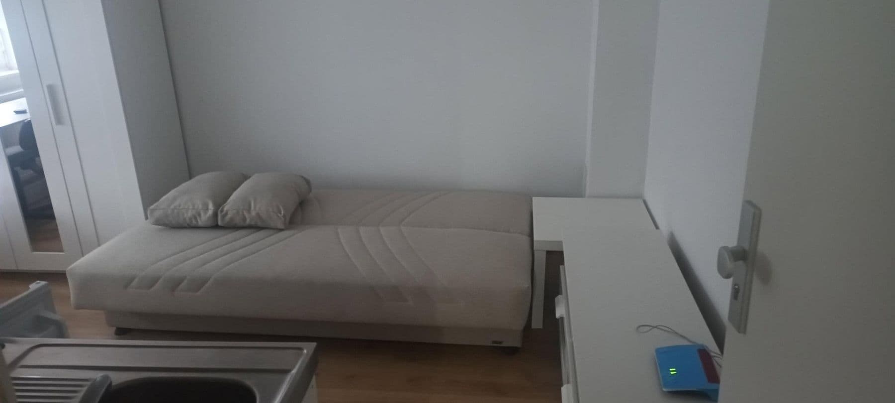 Prenájom bytu 1-izbový 12 m², Löhnhorster Straße, Bremen, Brémy Prenájom bytu 1-izbový 12 m², Löhnhorster Straße, Bremen, Brémy
