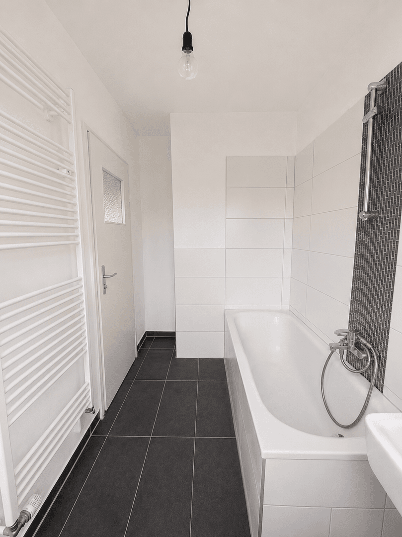 Prenájom bytu 4-izbový 81 m², Wilhelmshaven, Dolné Sasko Prenájom bytu 4-izbový 81 m², Wilhelmshaven, Dolné Sasko